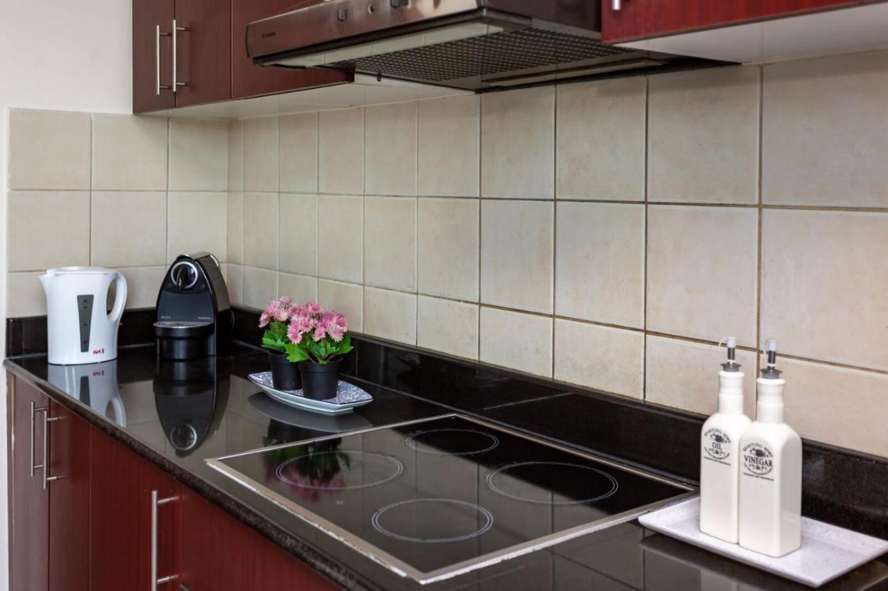 Higuests - Modern Apt In Dubai Marina With Pool And Gym Ngoại thất bức ảnh